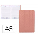 AGENDA ENCUADERNADA LIDERPAPEL LIPSI A5 2025 DIA PAGINA COLOR ROSA MELOCOT?N PAPEL 70 GR